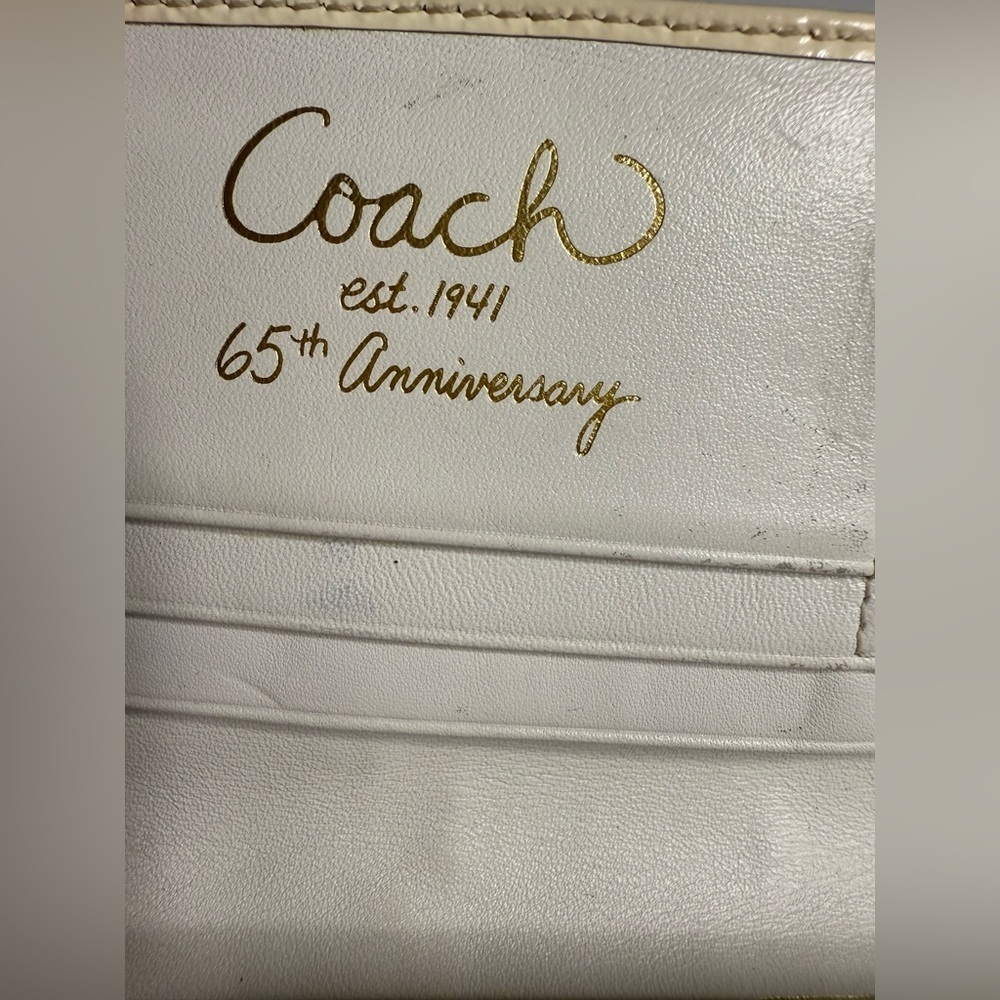 Coach Signature Patchwork Jacquard 65th Anniversary Trifold Wallet White Leather - Picture 11 of 15